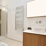 בית הארחה One