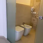 One בית הארחה