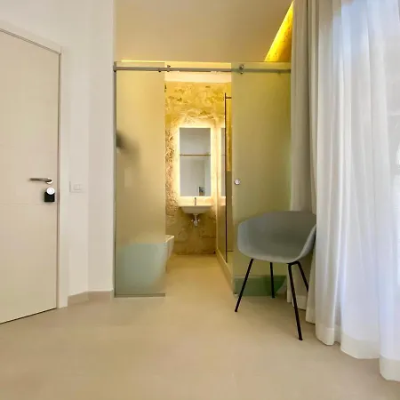 One Casa de hóspedes 4*