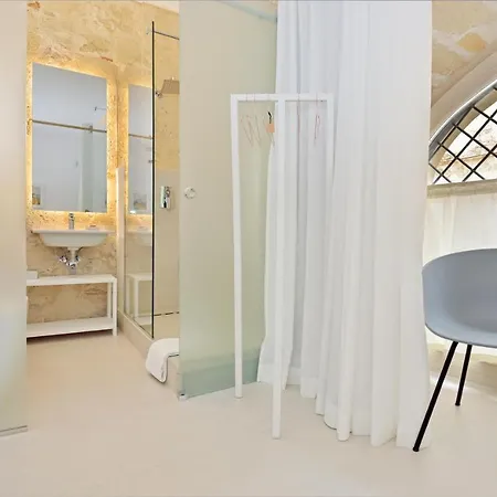 One 4* Palermo
